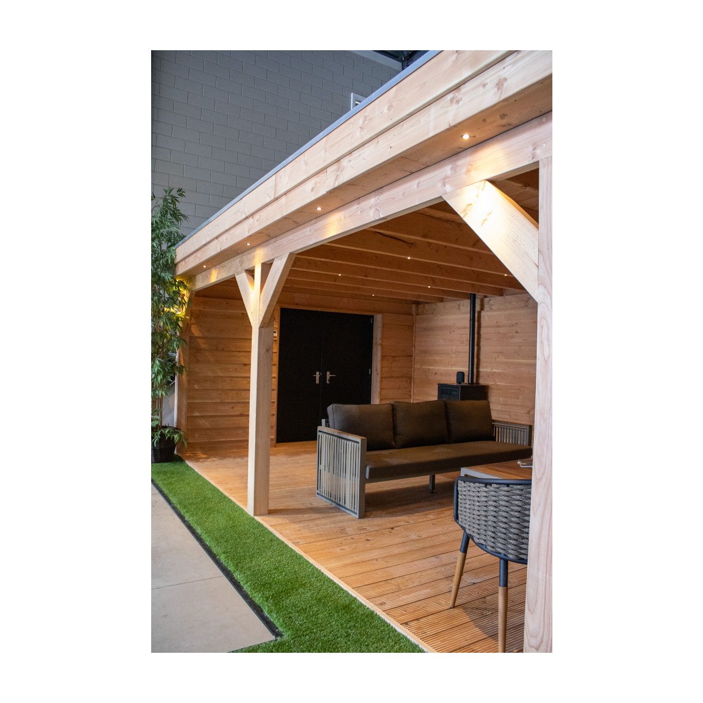 Overkapping DeLuxe Dubbelwandig 600cm x 300cm met schuur 200cm