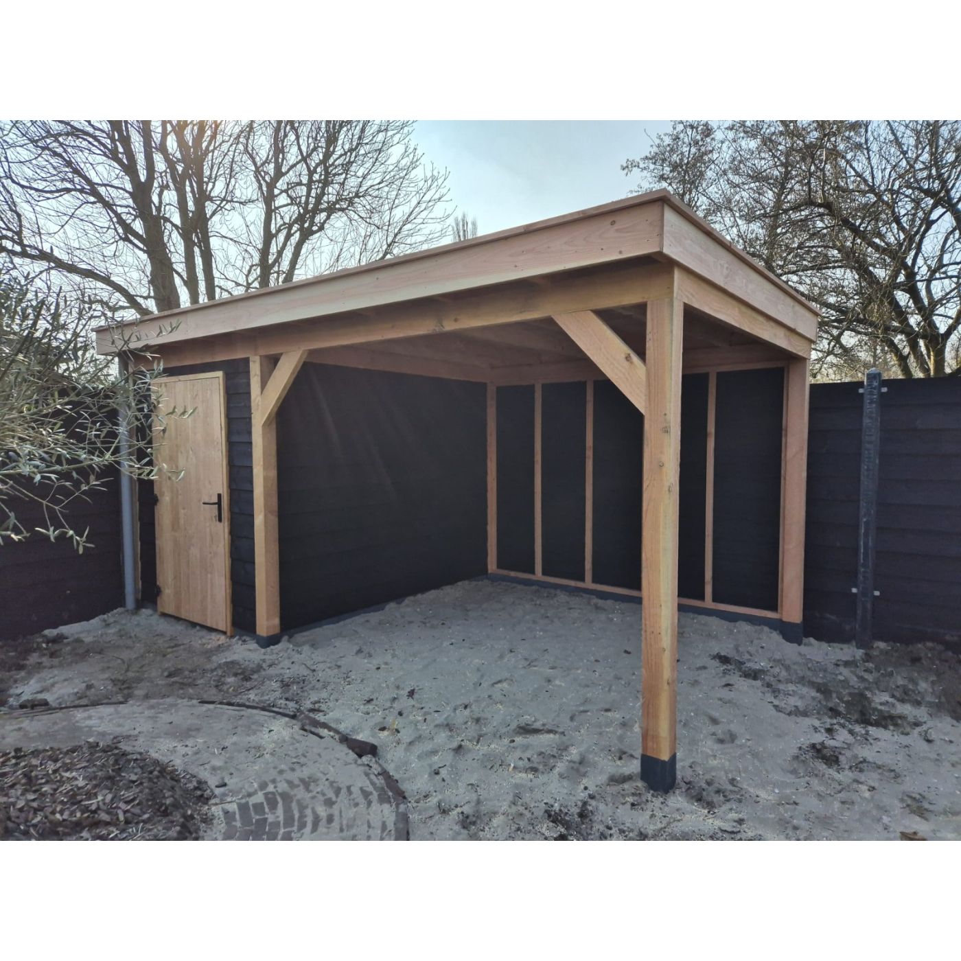 Overkapping Basic 800cm x 300cm met schuur 300cm