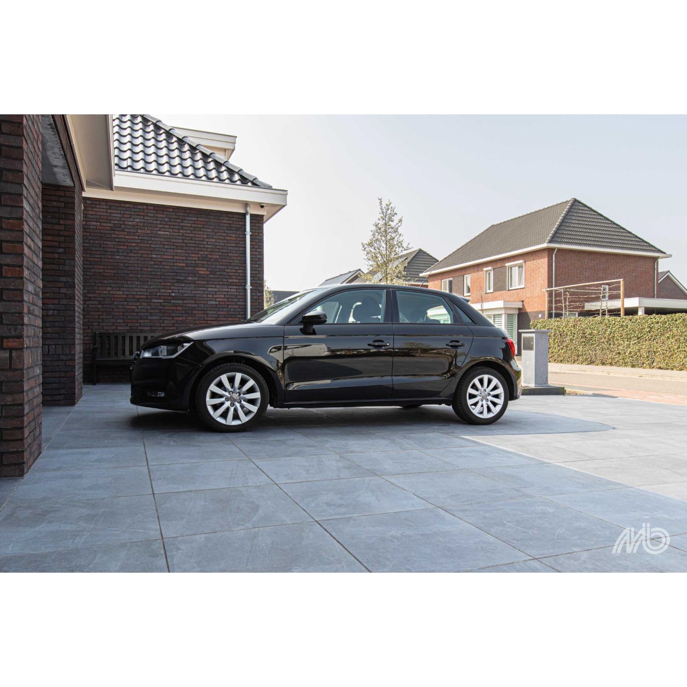 Ceramaxx Durban Slate Black Berry 60x60x2cm