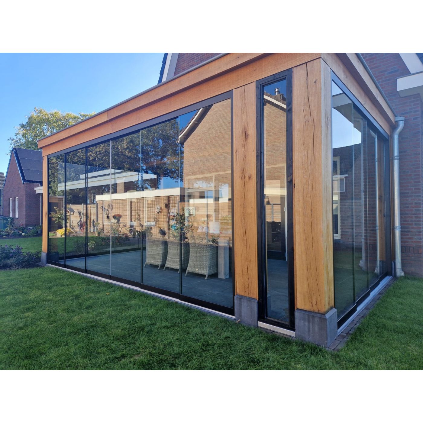 4-rail glazen schuifwand tot 4000 mm matantraciet (Ral 7016) (4 x 1030mm glas)