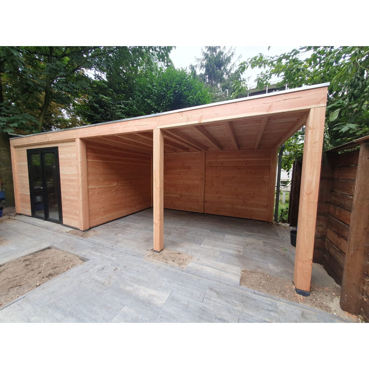 Overkapping Moderno Enkelwandig 1000cm x 350cm met schuur 200cm